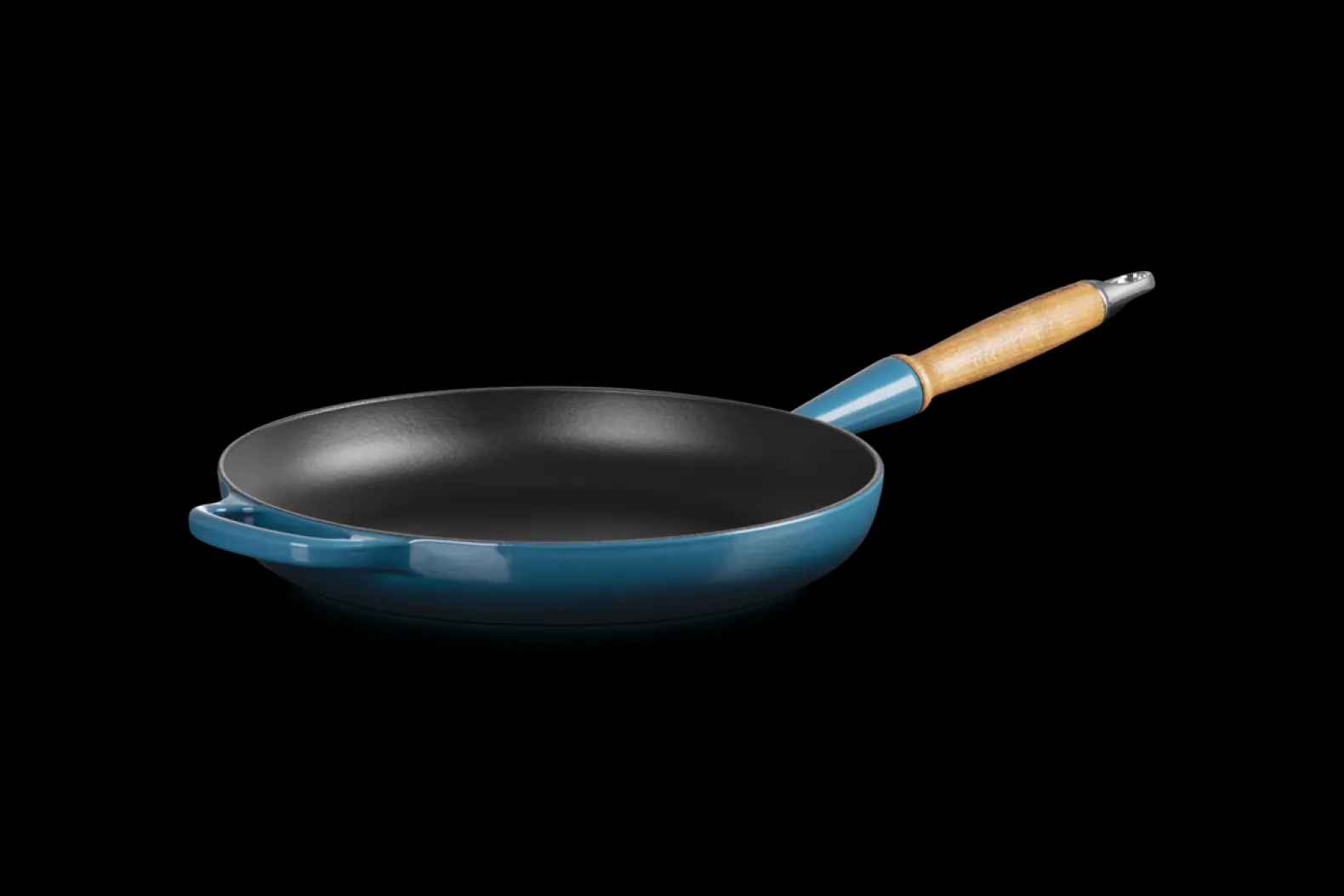 Cast Iron Frying Pan with Wooden Handle