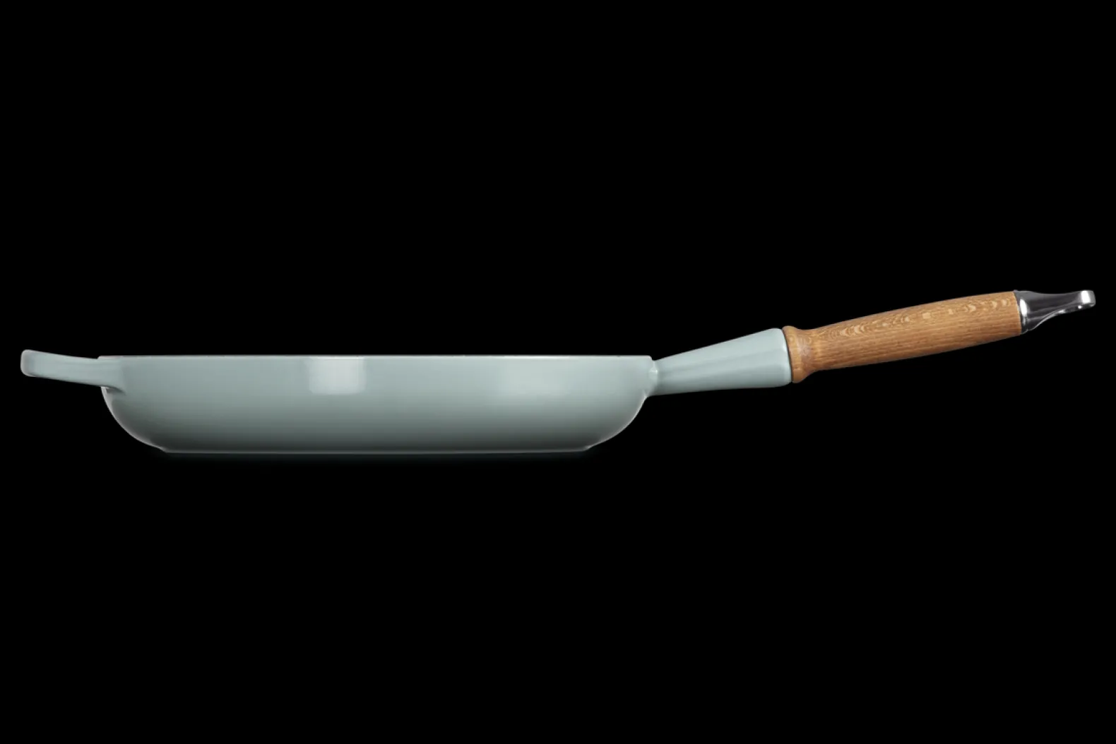 Cast Iron Frying Pan with Wooden Handle