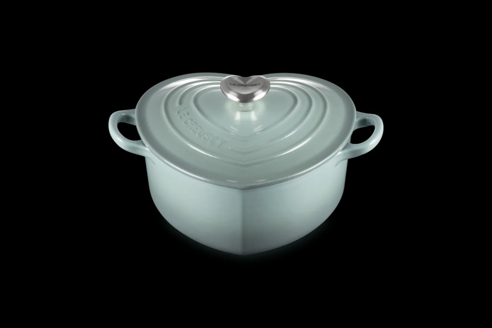 Cast Iron Heart Shaped Casserole with Heart Knob