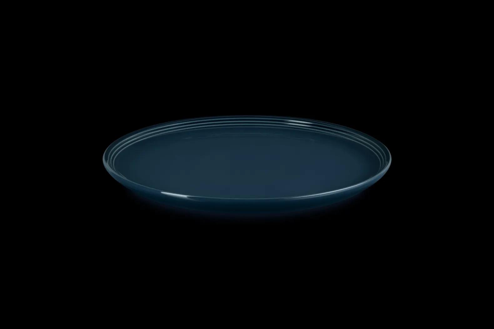 Stoneware Coupe Dinner Plate