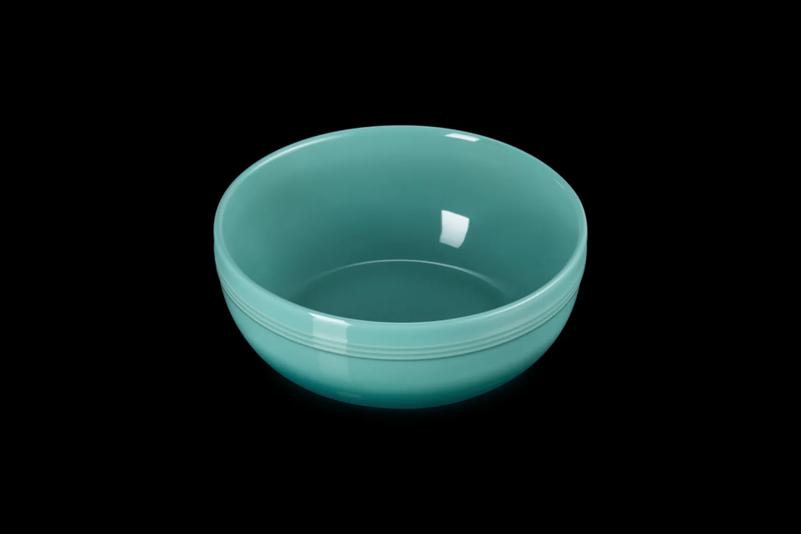 Stoneware Coupe Serving Bowl