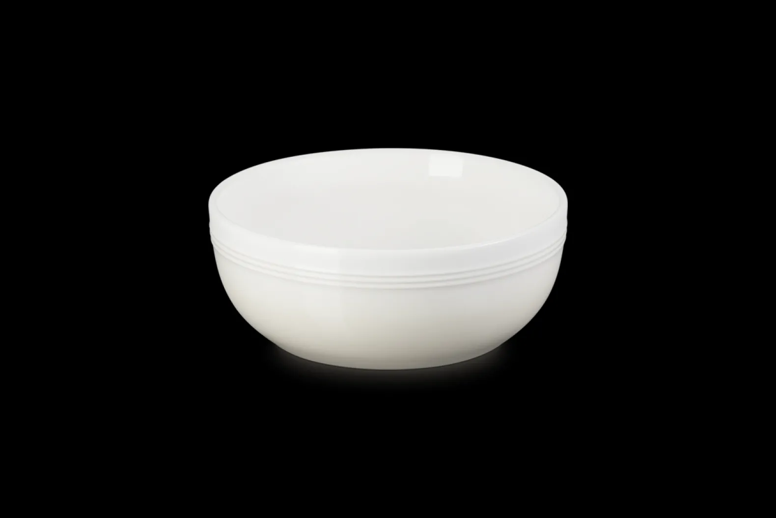 Stoneware Coupe Serving Bowl