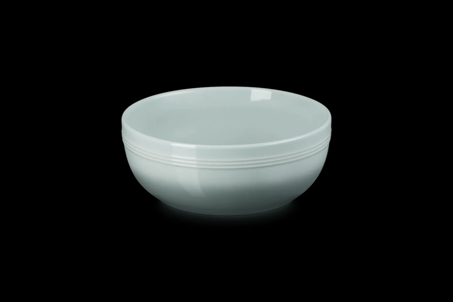 Stoneware Coupe Serving Bowl