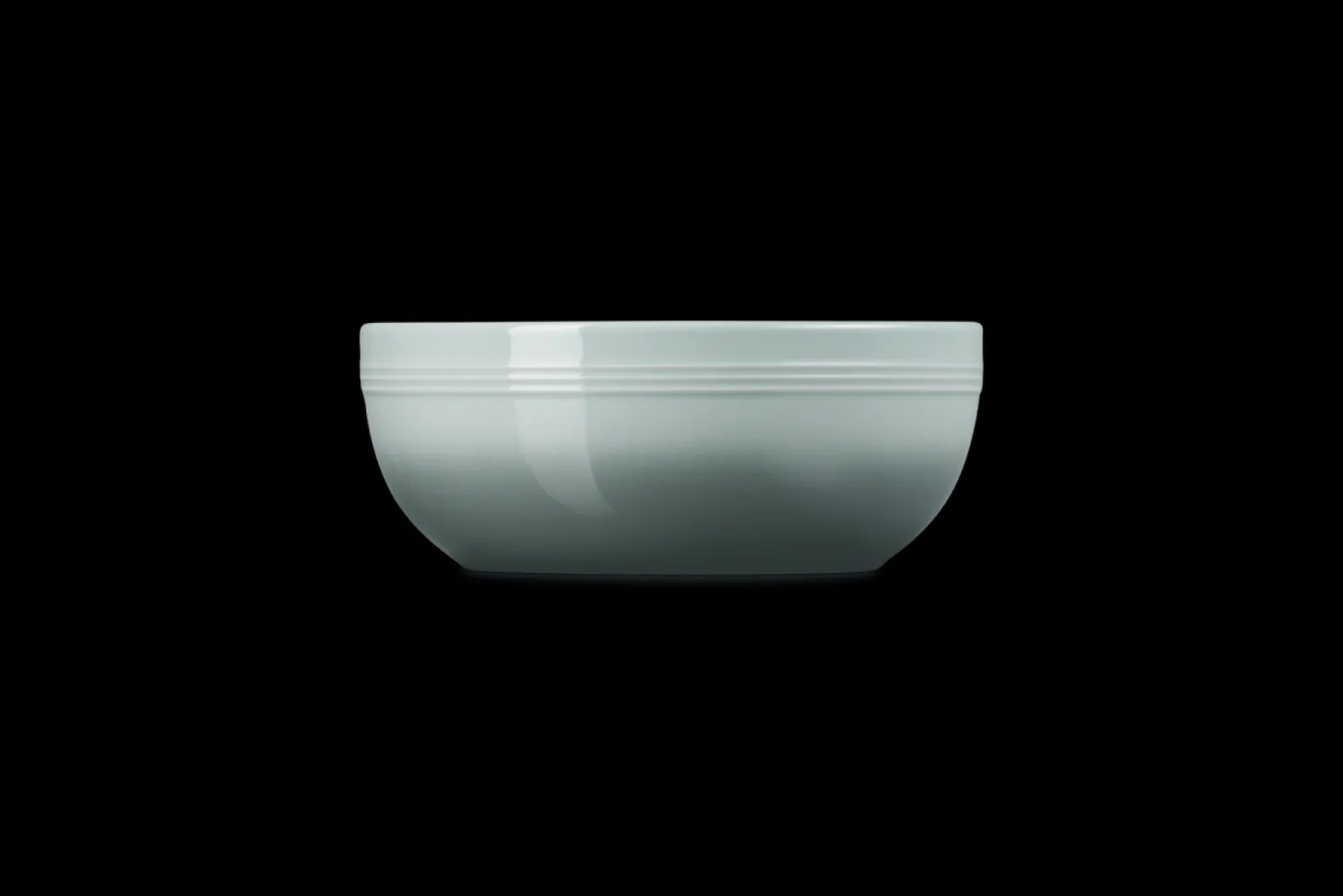 Stoneware Coupe Serving Bowl