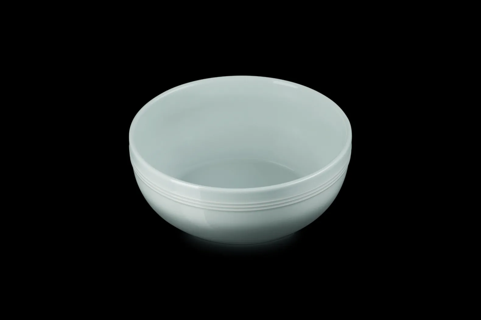 Stoneware Coupe Serving Bowl