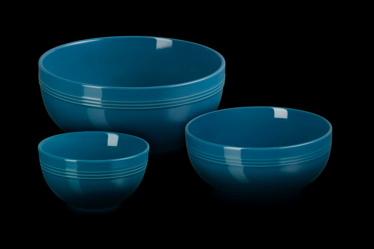 Stoneware Coupe Set of 3 Serving Bowls