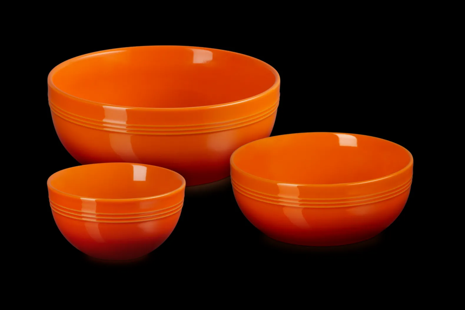 Stoneware Coupe Set of 3 Serving Bowls