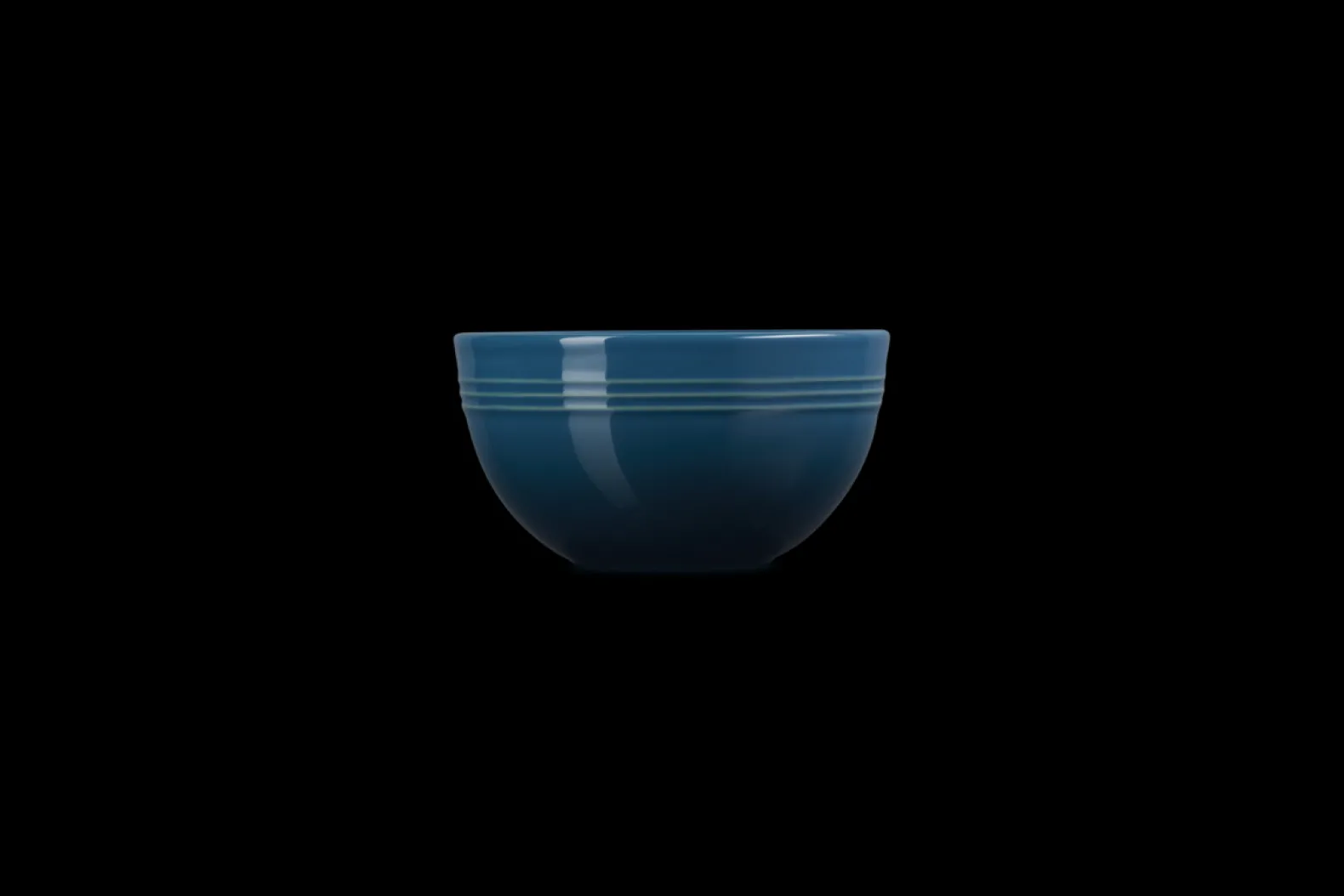 Stoneware Coupe Snack Bowl