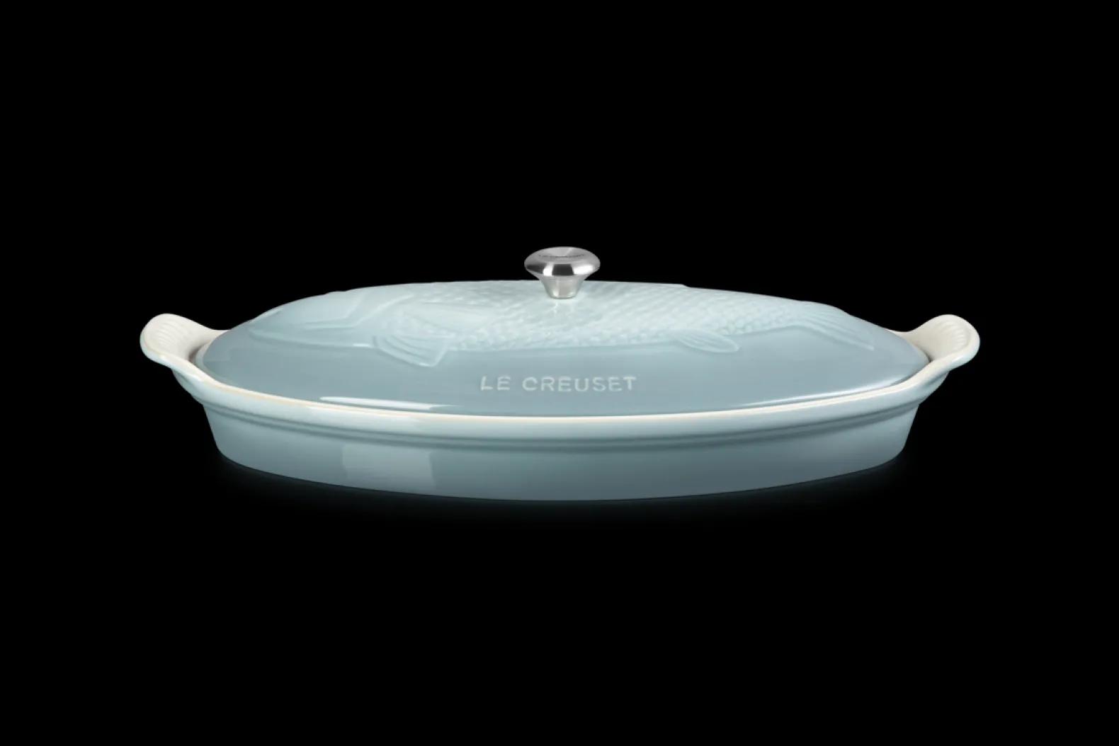 Stoneware Heritage Fish Baker