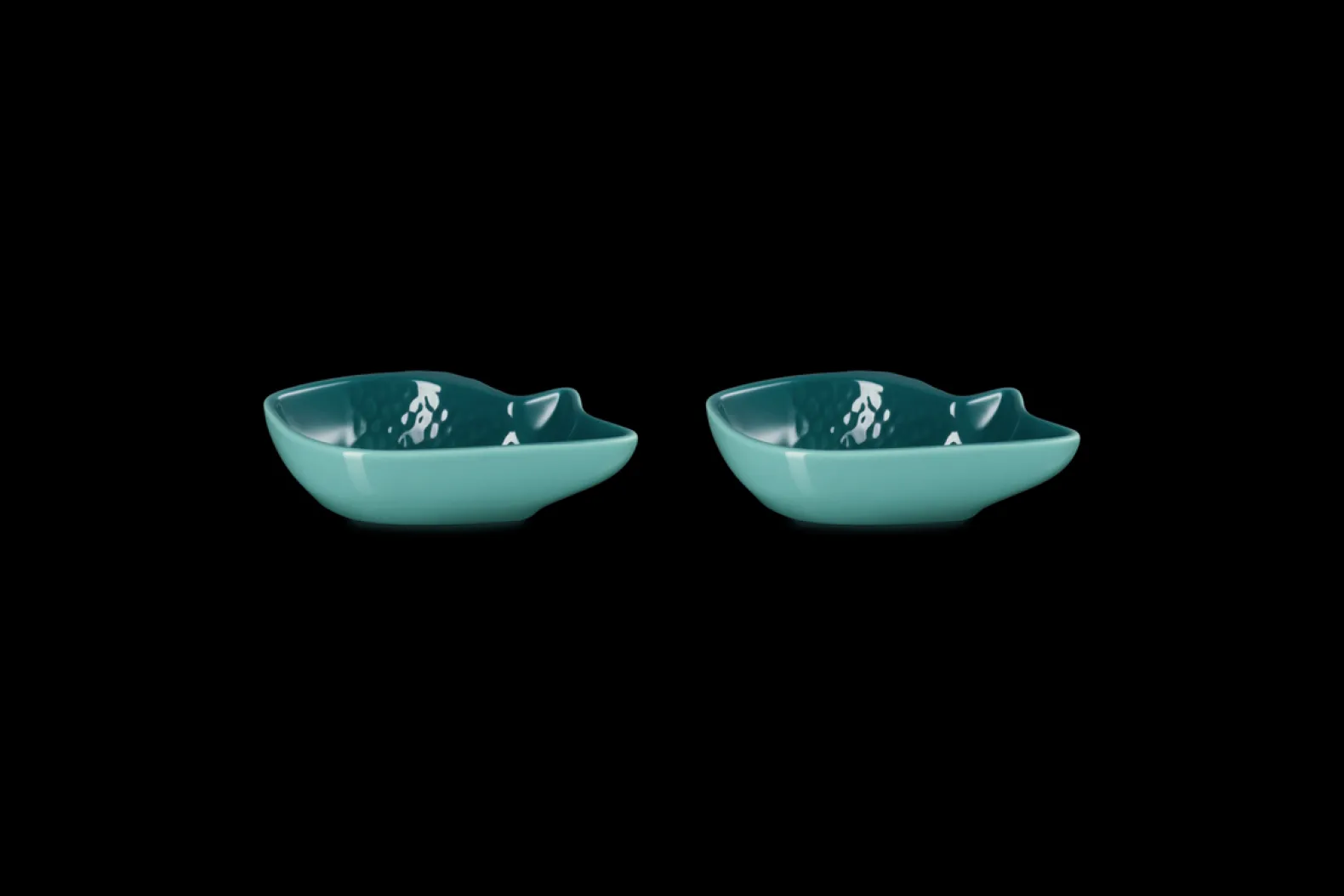 Stoneware Set of 2 Red Snapper Dishes